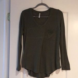Long sleeve rayon tee